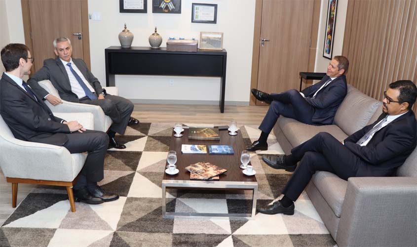 Eleições 2024: PGJ recebe visita institucional de Procuradores Regionais Eleitorais para alinhavar atuação no pleito