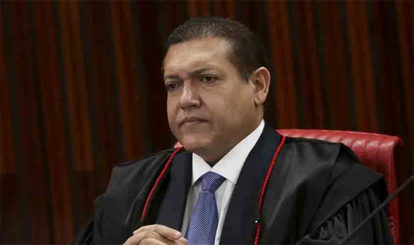 Nunes Marques vota contra recurso de Bolsonaro e Braga Netto