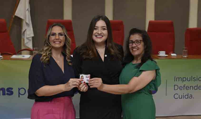 Do salão de beleza à credencial da OAB: 'primeiro elo que me conectou com o universo do Direito', afirma advogada Larissa Andrade