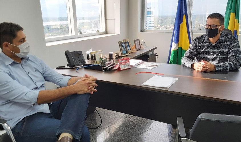 Deputado Anderson Pereira garante compra de UTI móvel para Ponta do Abunã 