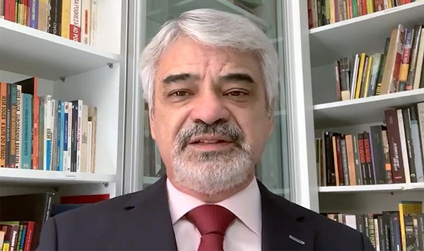 Bolsonaro demonstra descaso com saúde e ataca democracia do país, diz Humberto  