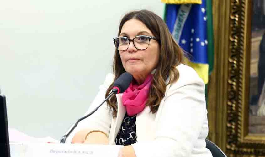 Reforma administrativa gera divergências na CCJ