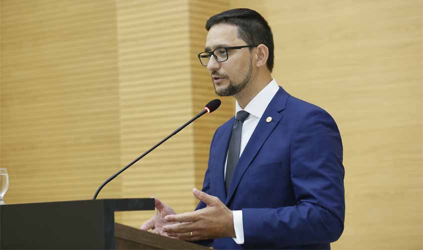 Deputado Anderson Pereira apresenta projeto que proíbe fogos de artifícios que causem poluição sonora