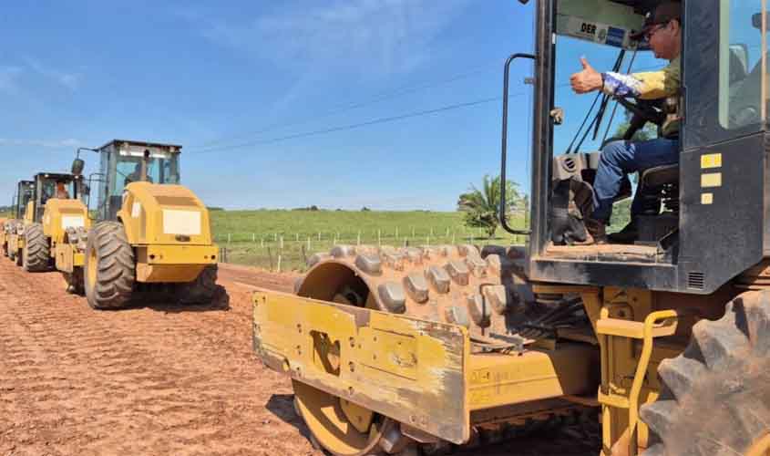 Governo de Rondônia retoma reabilitação asfáltica da Rodovia-492 e Rodovia-491