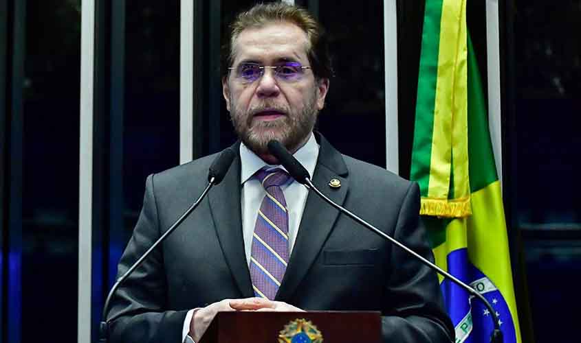 Plínio Valério critica entraves à BR-319 e cobra respeito ao Amazonas 