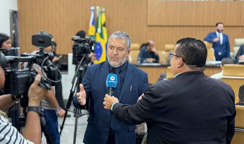 Vereador Everaldo Fogaça vota favorável no  projeto 'Construindo Campeões'