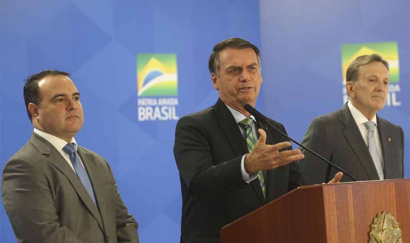 Bolsonaro anuncia policial militar na Secretaria-Geral da Presidência