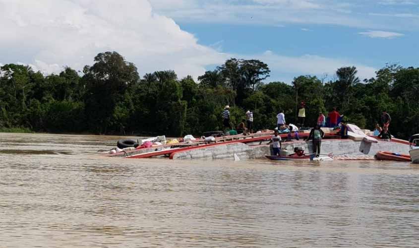 Embarcação naufraga no interior do Amazonas