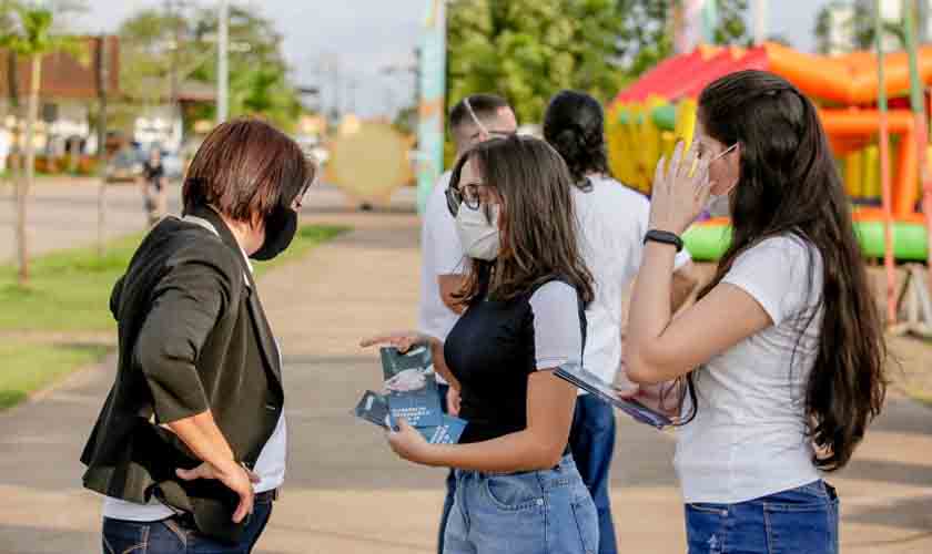 Mais de 400 pessoas foram atendidas pelo projeto 'Educação em Saúde'; ação visa conscientizar sobre higienização das mãos