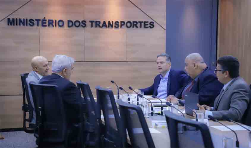 Confúcio Moura busca no Ministério dos Transportes recursos para a melhoria da qualidade da malha rodoviária de Rondônia