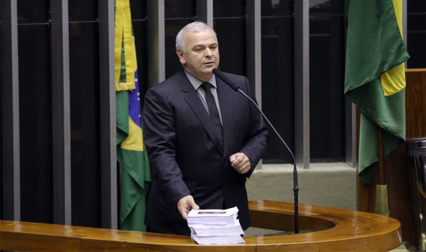 Projeto pune por abuso de autoridade agente público que der “carteirada”