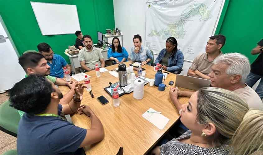 Agricultores recebem orientações sobre riscos das queimadas e incentivo a práticas sustentáveis no campo