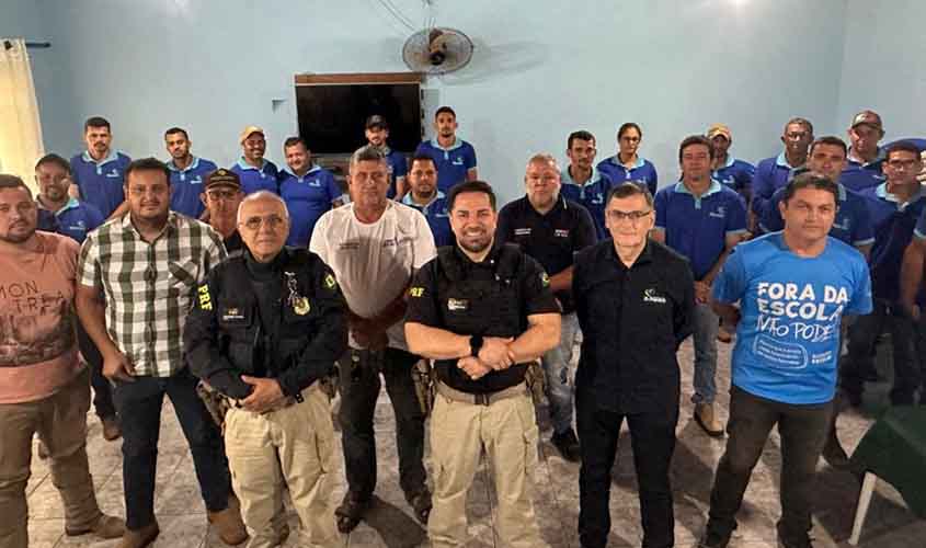 Em Rondônia, PRF realiza ação educativa de Transporte Escolar