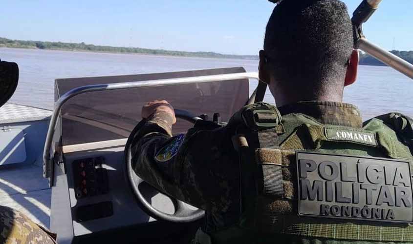 Polícia Militar prende motorista com quase meia tonelada de maconha escondida em carreta no pátio de posto em Vilhena