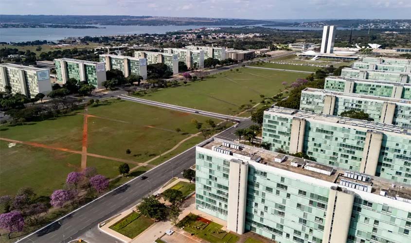 Governo nomeia 500 aprovados no CNU