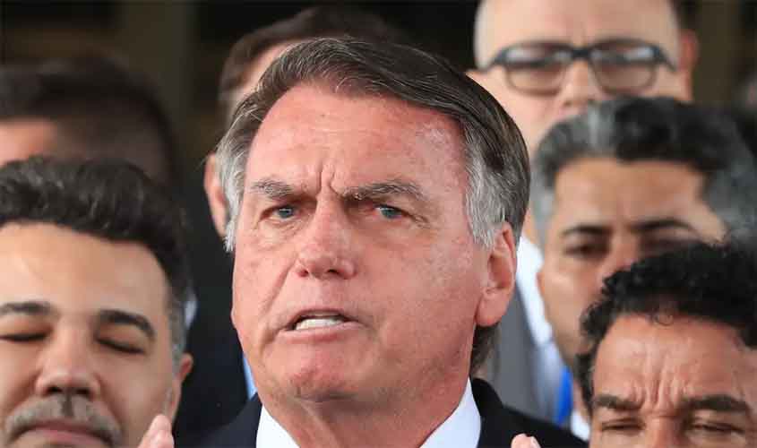 Defesa de Bolsonaro se diz surpreendida com indiciamento