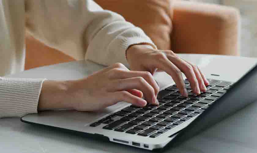 Professores da rede municipal de ensino serão contemplados com notebooks