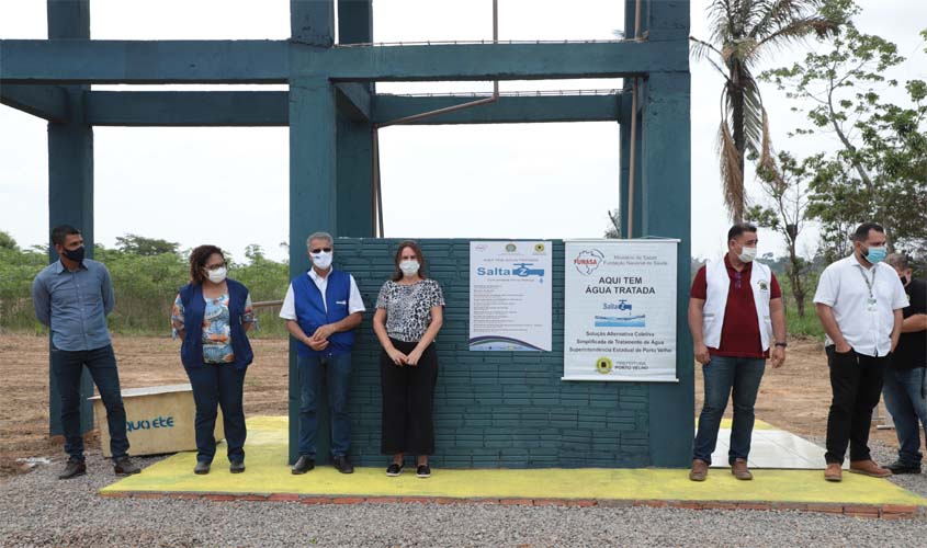 APOIO RURAL - Prefeitura leva projeto de abastecimento de água tratada para vila de Nova Aliança