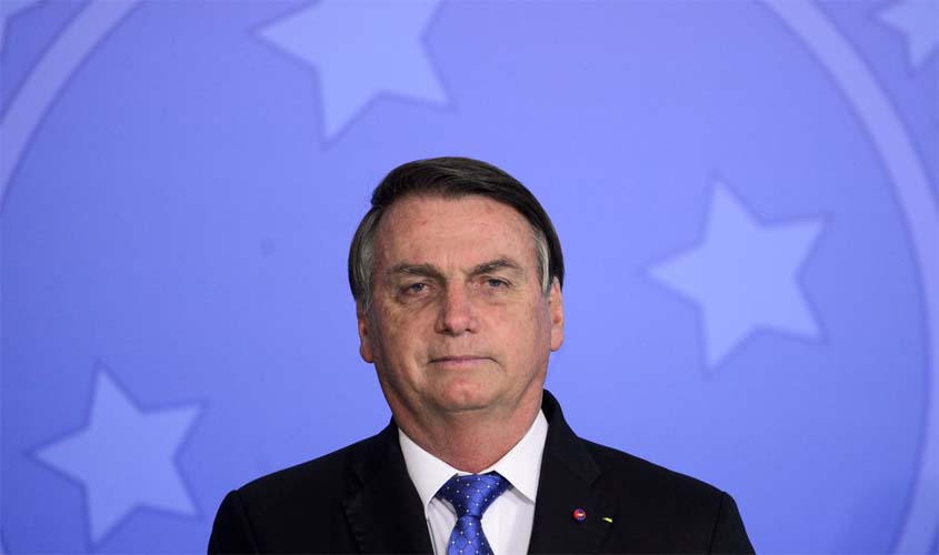 Bolsonaro diz que governo federal não comprará vacina CoronaVac