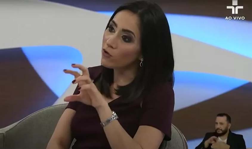 Fundadora do Nubank diz que é difícil contratar negros, que seria “nivelar por baixo”; depois, volta atrás