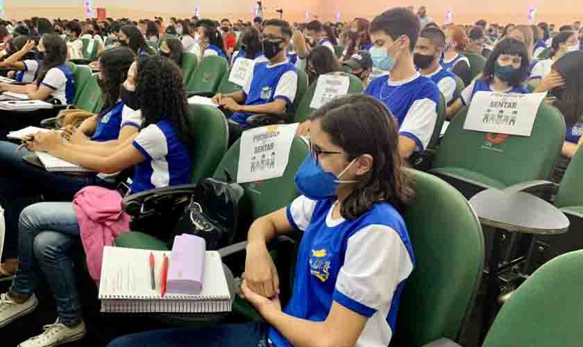 Seduc reforça importância da participação de estudantes para o Simulado Digital Estadual “Agora Vai Enem”