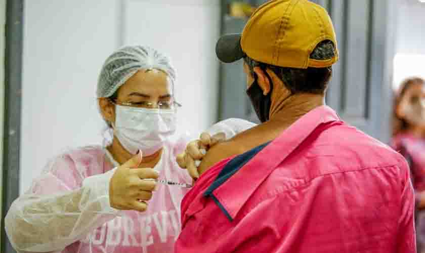 Em Rondônia, mais de 460 mil pessoas precisam voltar para tomar a segunda dose da vacina contra a covid-19