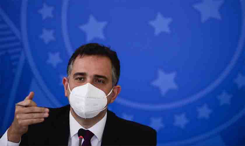 Presidente do Senado quer mediar reunião entre estados e Petrobras