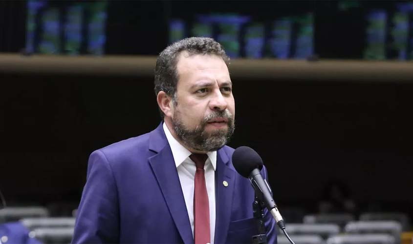 Boulos aposta em projeto Lula e adia reeleição