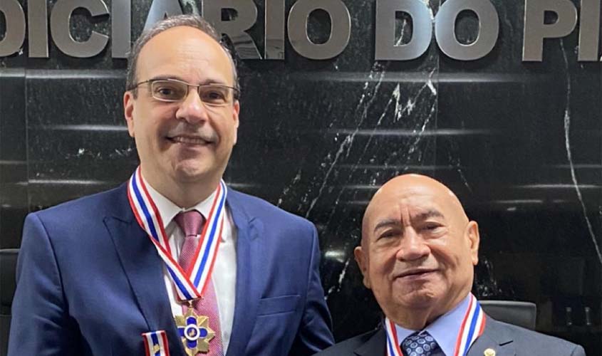 Desembargador do TJRO recebe comenda do Tribunal de Justiça do Piauí