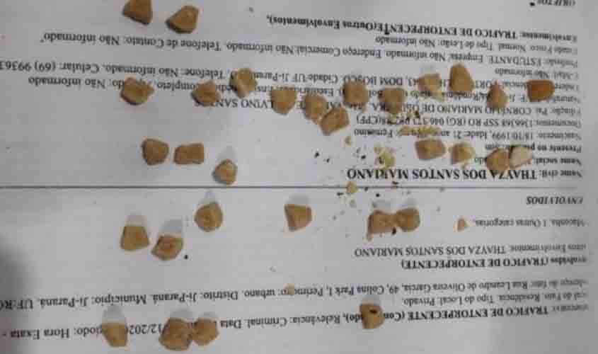 PM prende ex-presidiário vendendo drogas debaixo da ponte do Rio Machado