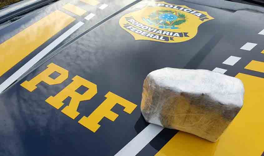 Em Porto Velho/RO, PRF apreende 1 kg de maconha