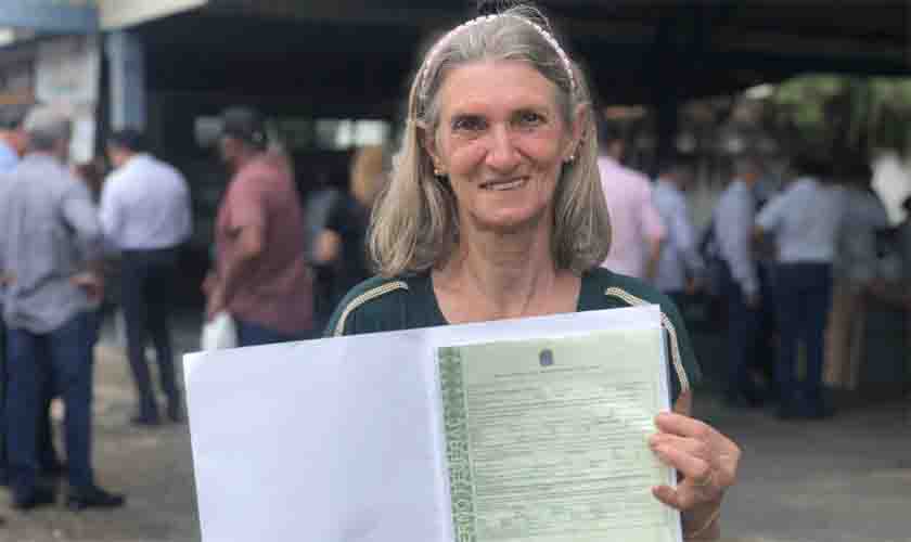 Incra entrega títulos em Ji-Paraná e firma parceria com o IFRO