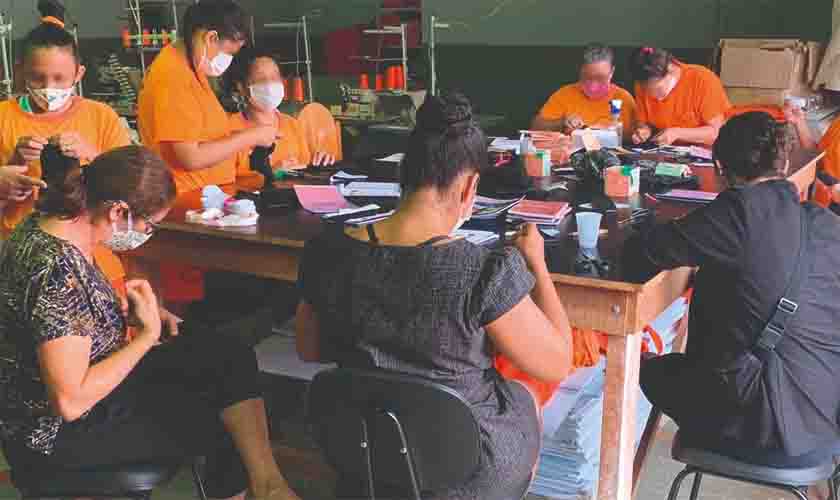 Ministério Público apóia oficinas de Educação Menstrual e produção de bioabsorventes para apenadas