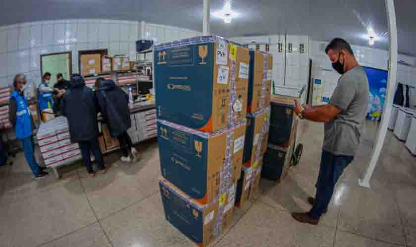 Rondônia recebe mais 26.600 doses da vacina contra a covid-19 para imunizar população