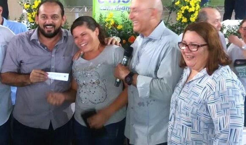 Laerte Gomes acompanha em Ji-Paraná o governador e o prefeito no sorteio de apartamentos do Morada Melhor II