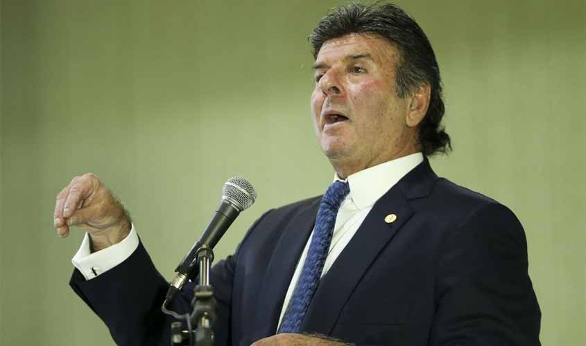 Fux diz que ministro do STF não deve recear desagradar opinião pública