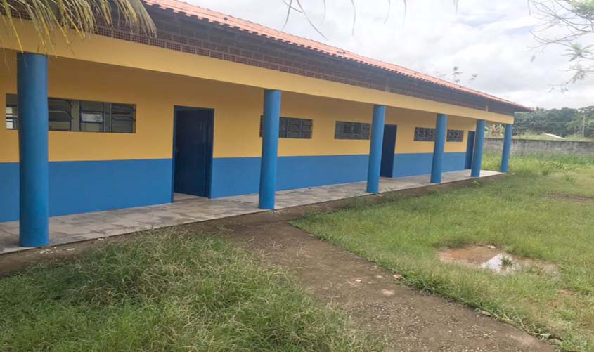 Prefeitura realiza manutenção e reforma de escolas durante o período de férias