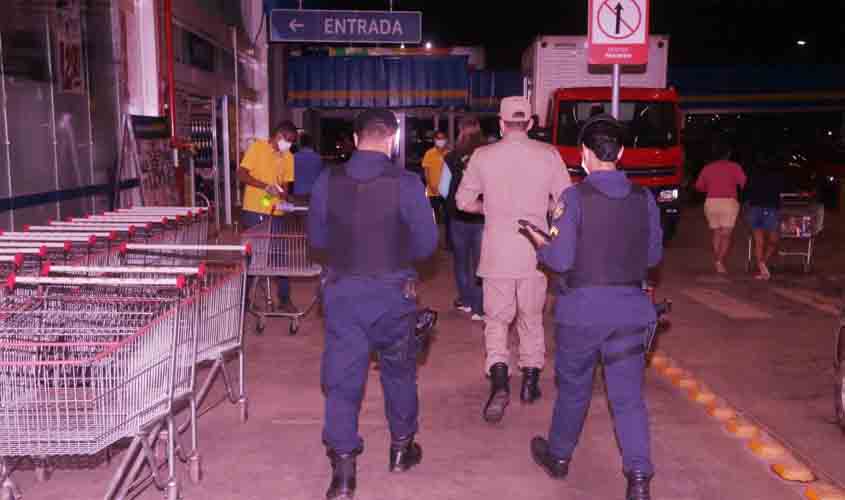 Na segunda noite da 'Operação Decreto', mais de 30 estabelecimentos comerciais foram fiscalizados em Porto Velho