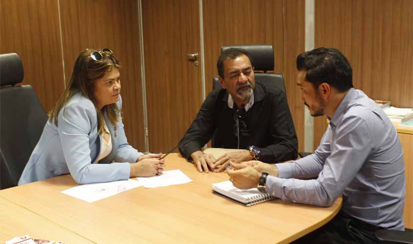 Deputada Cassia Muleta cobra reforma do Hospital João Paulo II