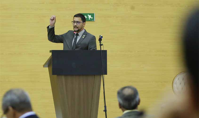 Anderson Pereira convoca secretários para explicações sobre acordo de realinhamento salarial dos agentes penitenciários