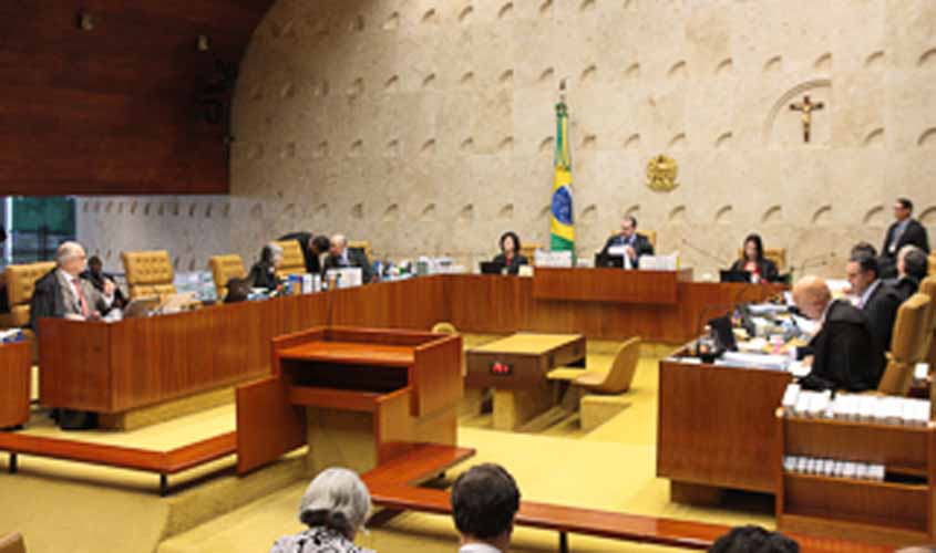 Suspenso julgamento sobre omissão legislativa em criminalizar homofobia