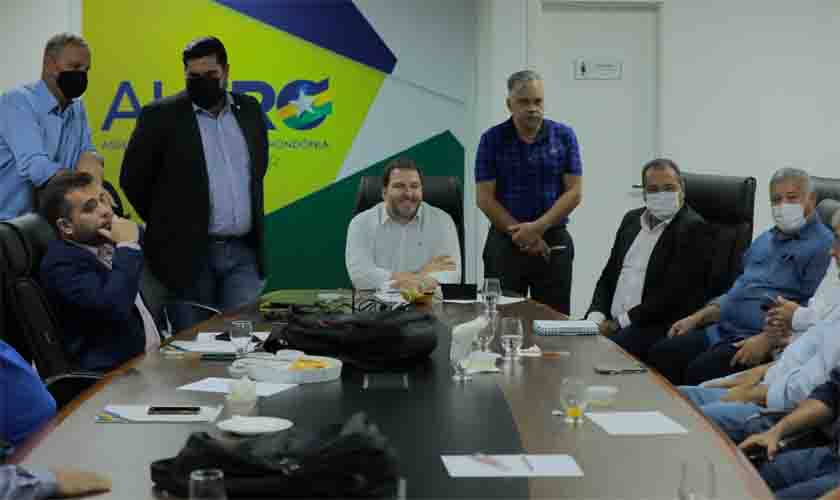 Deputados tratam do veto total do Governo ao projeto do Zoneamento e buscam saída para impasse