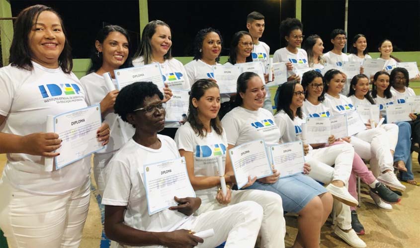 Formatura do Curso Técnico em Enfermagem é realizada pelo Idep no município