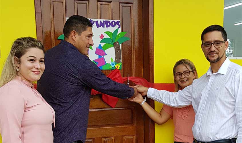 Deputado Anderson Pereira inaugura salas de aulas na Escola Mãe Margarida