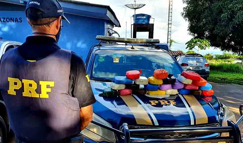 Em ação integrada, PRF e PM/AM flagram idoso transportando 24 tabletes de cocaína em Humaitá/AM