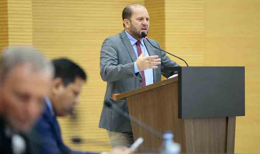 Cirone Deiró cobra da Sedam medidas para implantar proposta de recuperação das nascentes e mata ciliares