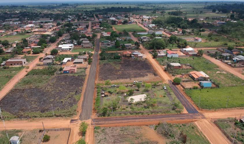 Serviços de iluminação pública são realizados em distritos de Porto Velho