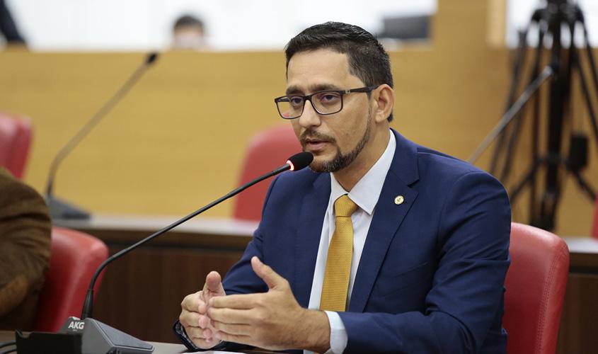 Anderson Pereira quer informações e providências sobre contrato de locação e conservação da rodoviária de Porto Velho