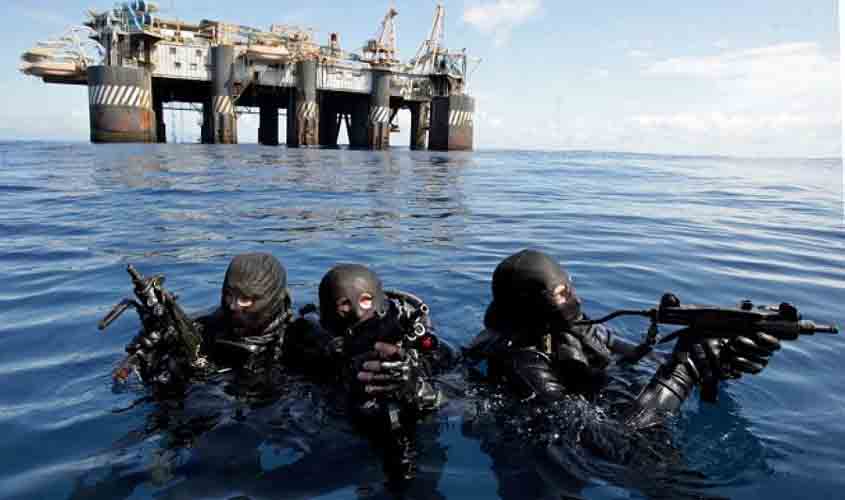 Oficial da Marinha perde posto e patente por afronta à ética, pundonor e ao decoro da classe