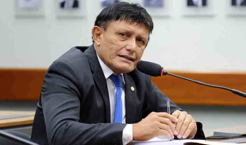 Comissão rejeita projeto que impede classificação de movimentos sociais como organizações criminosas